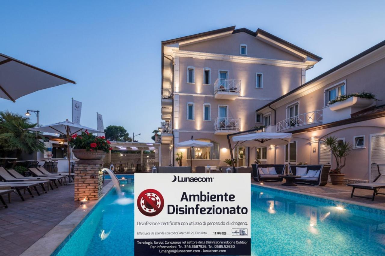 Hotel Luna Marina di Massa Exterior photo